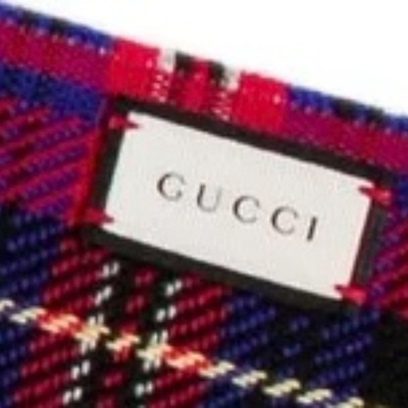 🐝 GUCCI Patterned Wool Scarf w/ Tags (pristine condition) Offer's Welcomed - Picture 2 of 4